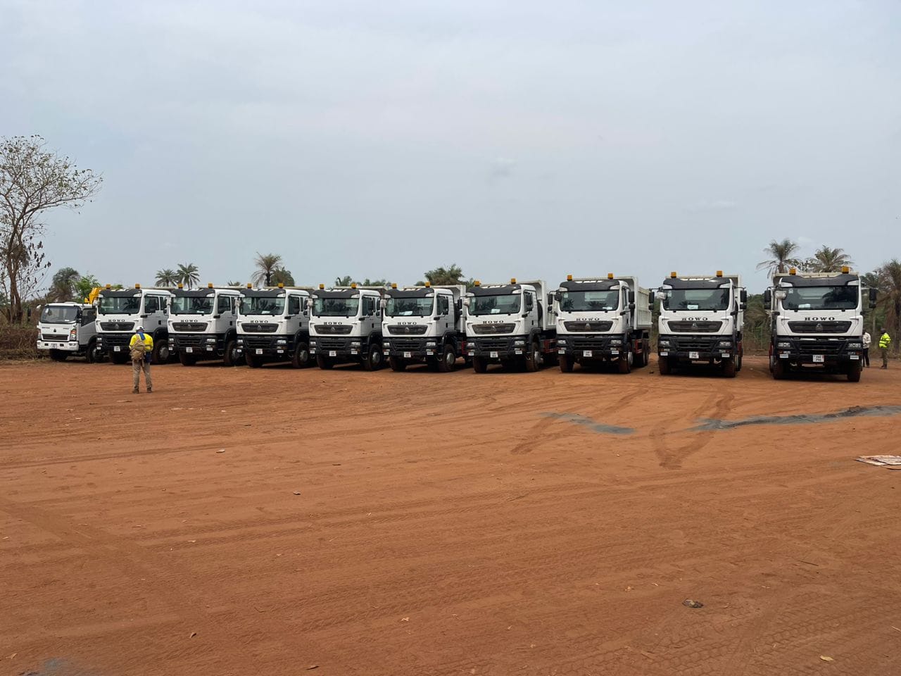 Truck and freight transport supporting construction and supply projects